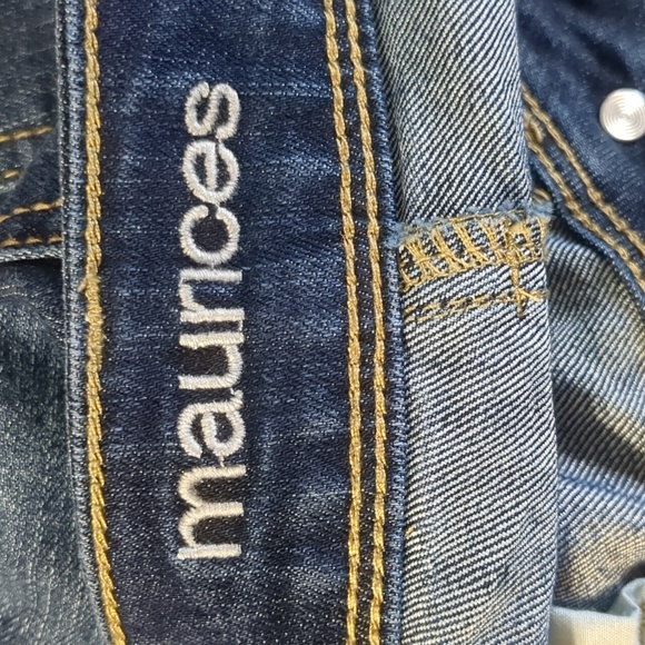 ❗$1 Bundled❗MAURICES Medium Wash Bootcut Jeans 1/2 - Picture 4 of 5